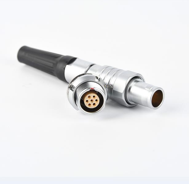 航空插頭的連接方式是否具備防爆性能？