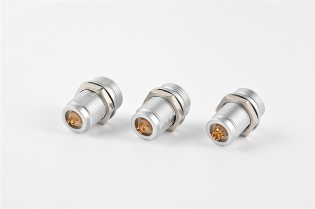 航空插頭的連接方式是否需要特殊工具？